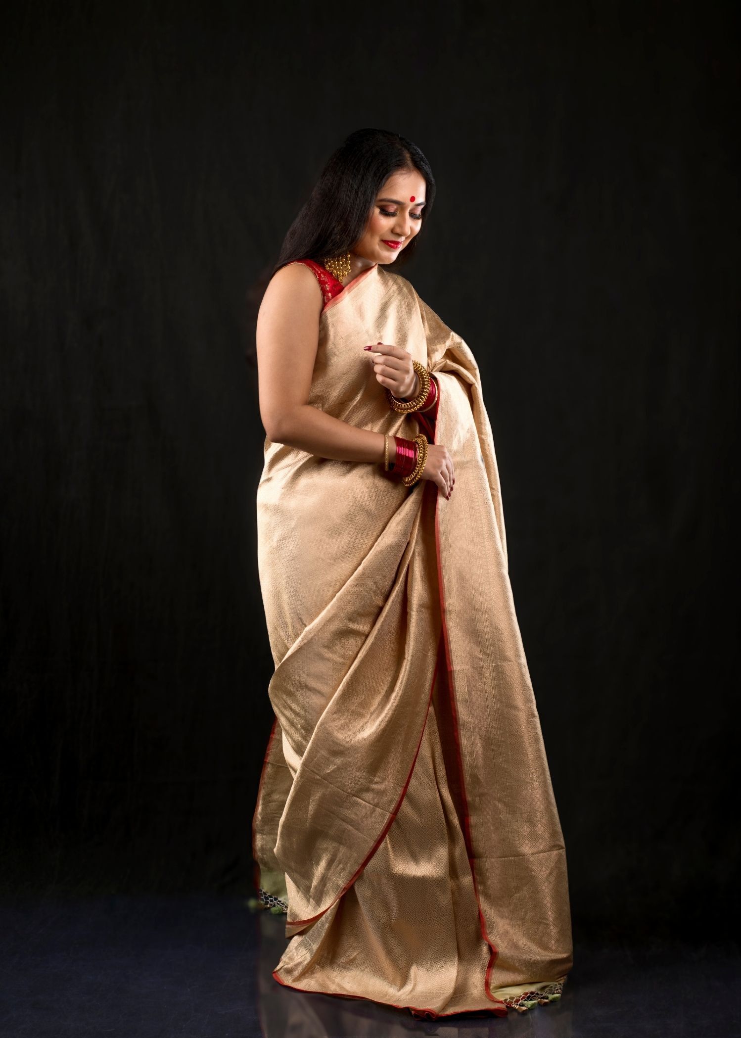 Pure Katan Silk Gold and Red Khinkhwab Banarasi Handloom Saree - Image 4