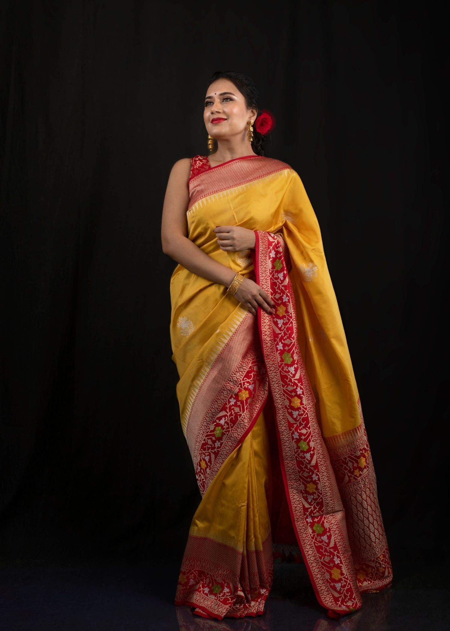 Yellow & Red Pure Katan Silk Handloom Banarasi Saree - Image 3