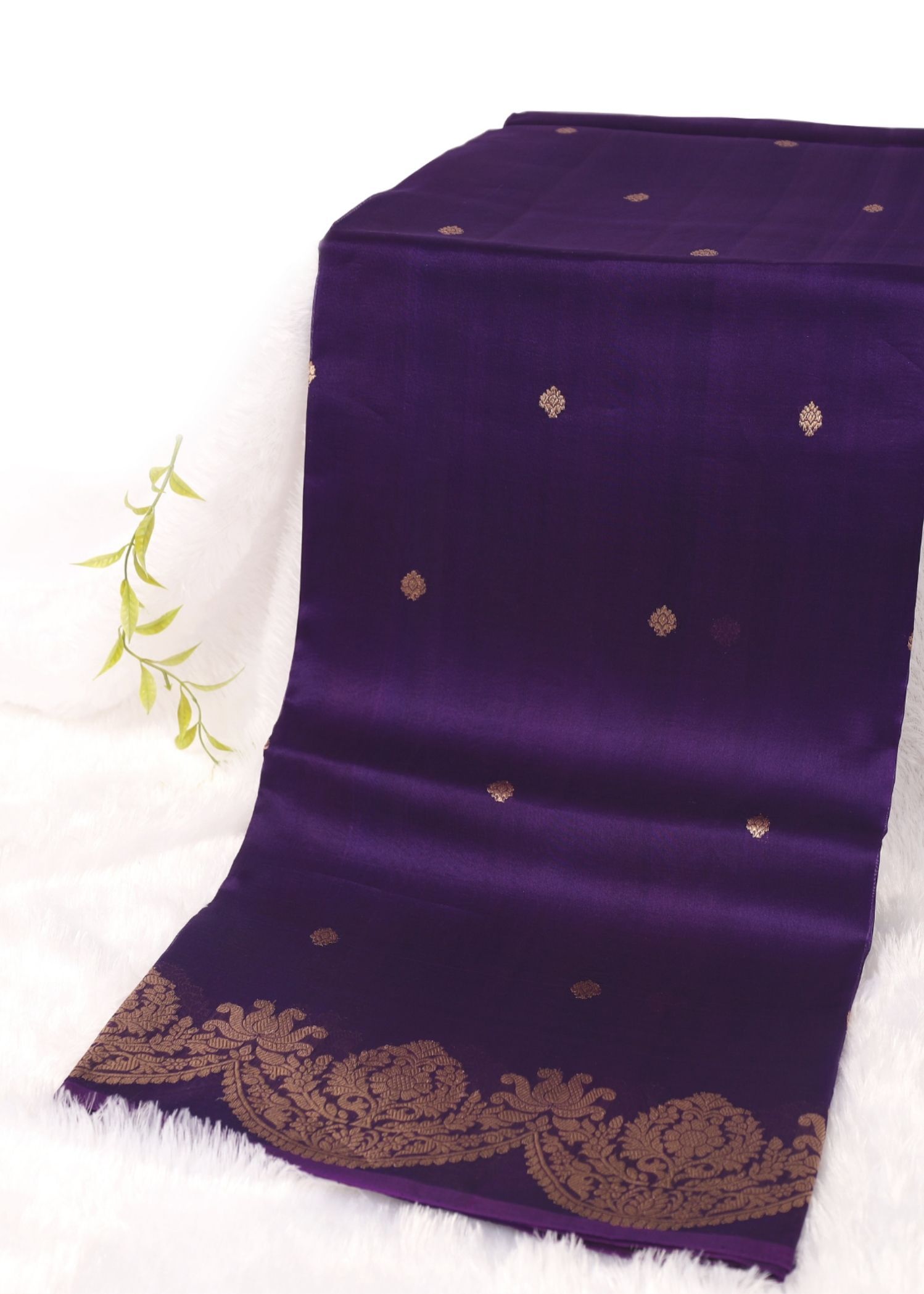 Pure Kora Silk Elegant Purple Kadhua Border Booti Gold Zari